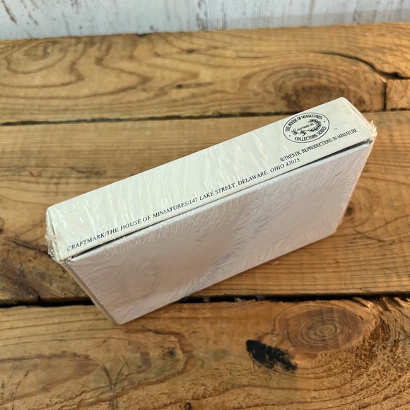 Vintage the house of miniatures Queen Anne tilt-top table - Picture 4 of 4